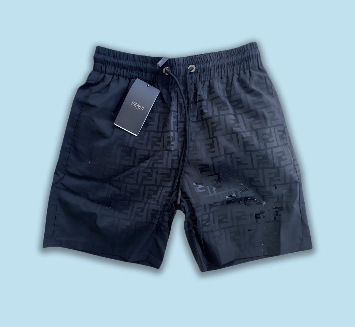 Short avec Motif "F" Noir - Réactif a l'eau
